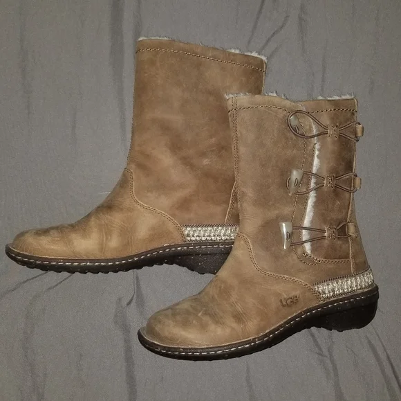 Ugg Tooth Toggle Shearing Boots *RARE* Size 8 - Picture 3 of 11
